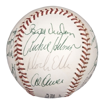 1971-72 Pittsburgh Pirates Team Signed ONL Feeney Baseball With 18 Signatures Including Ellis, Sanguillen and Traynor (PSA/DNA)